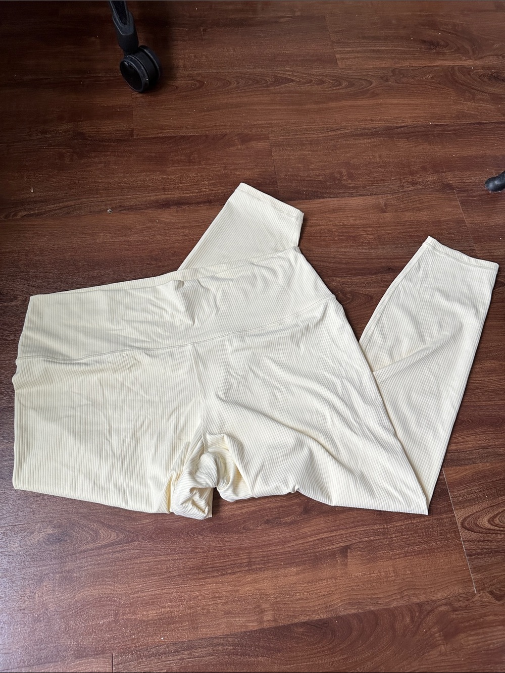 Athleta 7/8 Transcend Rib Tight